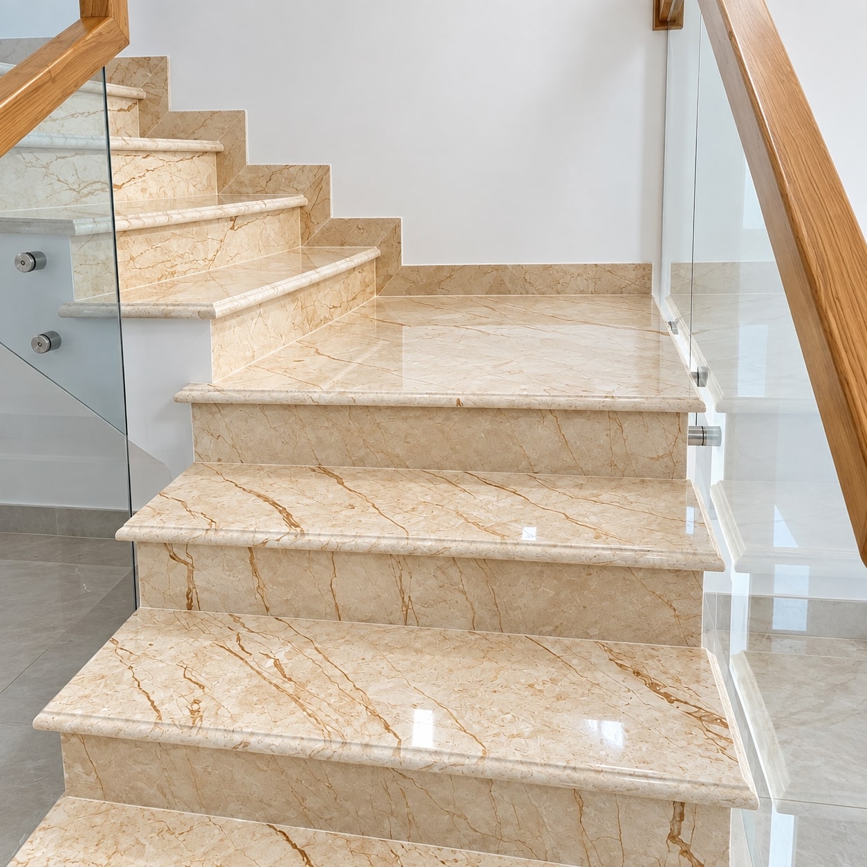 29 bao-gia-thi-cong-cau-thang-marble-van-nau-sang-trong-hcm-trong-interior